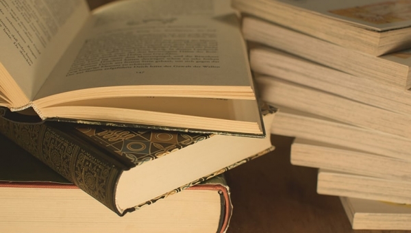 В русском языке есть слова, которые начинаются на букву Ы